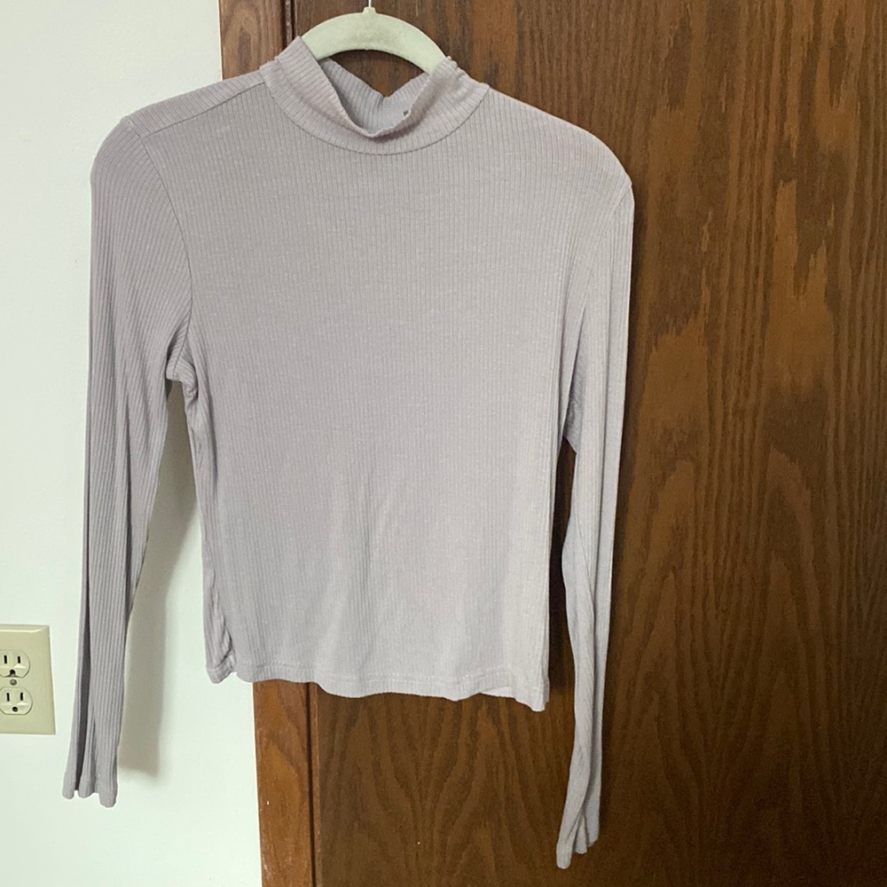 Light purple long sleeve top